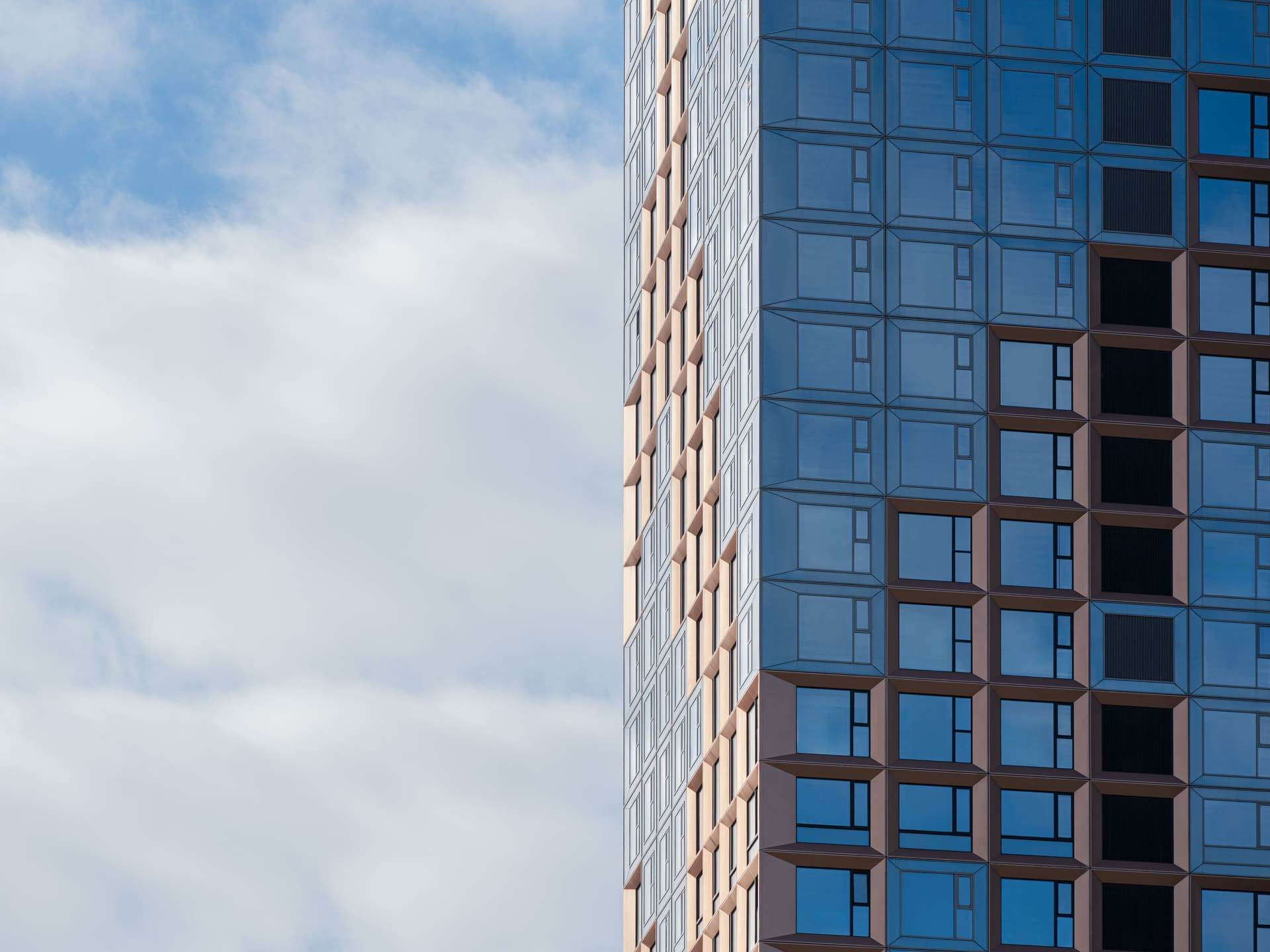 Level Мичуринский, этап 1.   Получено разрешение на ввод в эксплуатацию.